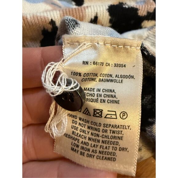 Anthropologie HWR Monogram Beaded Collar Crop Cardigan Sweater Abstract Pattern - Picture 13 of 14